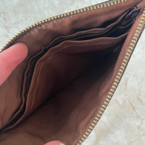 Coach Lg Corner Zip Saddle Leather Wristlet - Picture 4 of 5